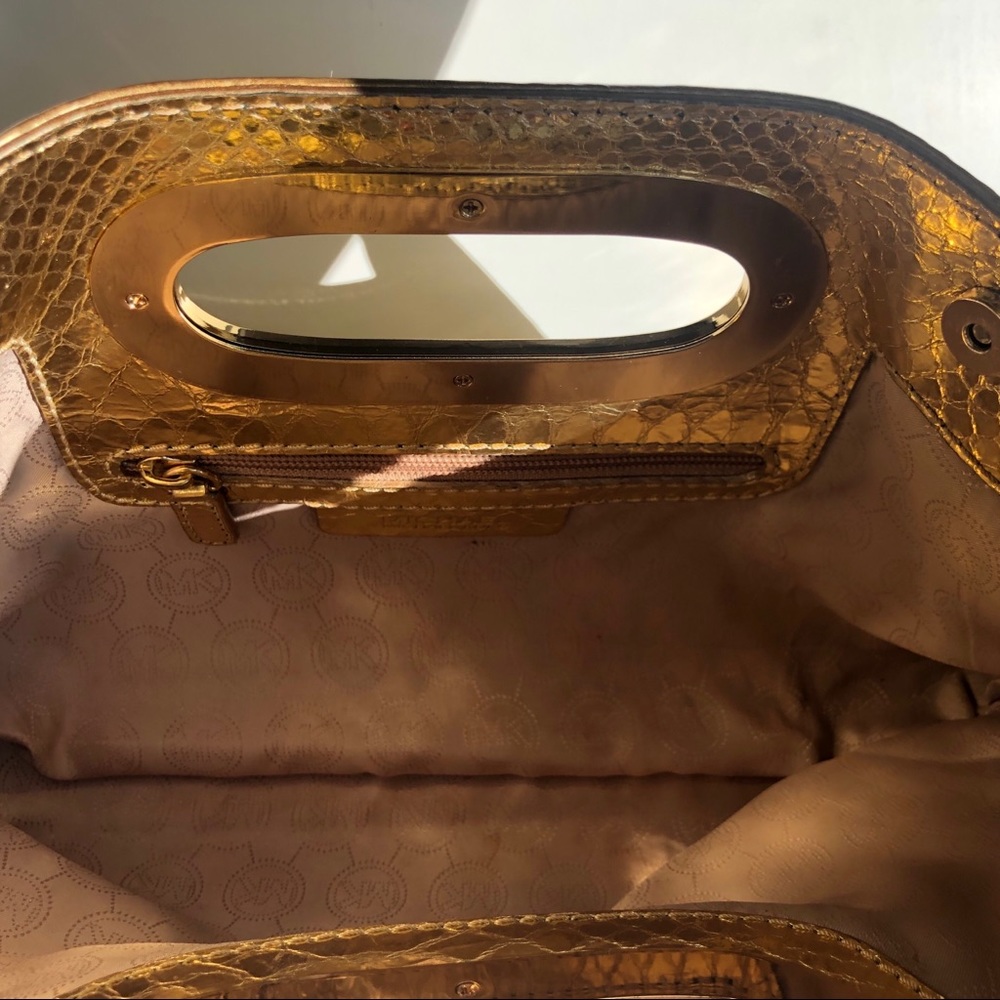 Michael Michael Kors Gold Berkeley Clutch. - Picture 6 of 8